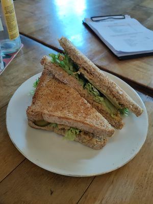 "Flipper" tuna sandwich at Black Veg in Bonn