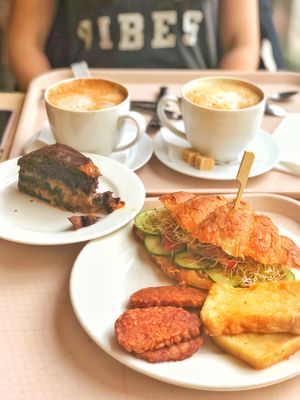 Breakfast options at Vega City in Budapest