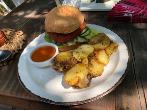 Amazing vegan burger and fries Ive had the last summer😍❤️❤️❤️ at CUIB in Iasi