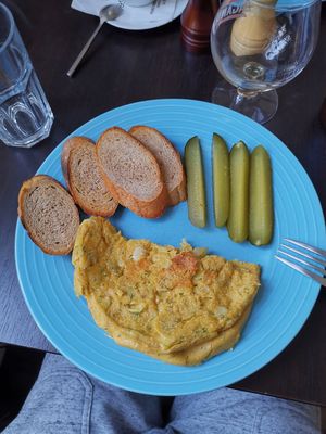 Vegan "omlete" at CUIB in Iasi