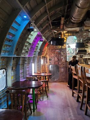  at El Avion in Manuel Antonio