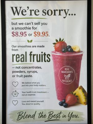 Real fruits statement at Acai Raya in San Francisco