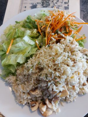 Options one can have at Fonte da Pipa in Almada