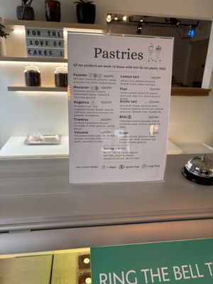 Menu showcasing vegan marking. There’s also a vegan financier option  at Sweet Aurora Reykjavik in Reykjavik