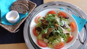 Salad with orange - ginger marinated tofu at Cafe Alvar in Jyvaskyla