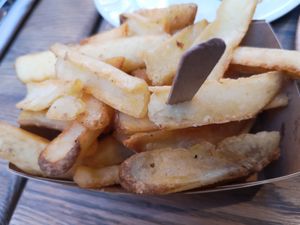 frietjes at Mykene in Leuven