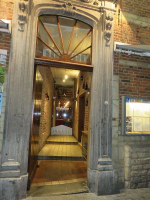 entrance Mykene (there is a wheelchair ramp available)  at Mykene in Leuven