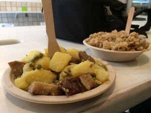 Seitan, potato and peas.
Rice, fennel and olives at 'O Grin in Naples