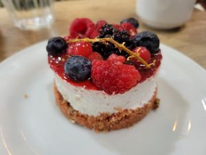Vegan cheesecake at 'O Grin in Naples