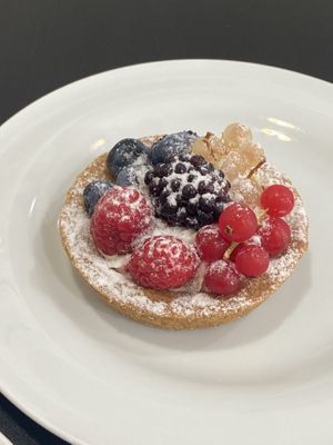 Fruit tart with custard  at 'O Grin in Naples