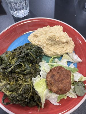 Hummus, friarielli e polpette  at 'O Grin in Naples