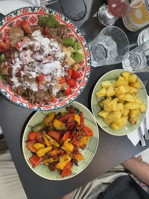 Caesar salad, patate al forno e peperoni gratinati  at 'O Grin in Naples