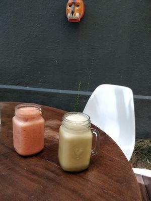 Smoothies at Mantras - San Pedro in San Pedro