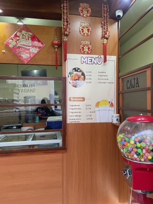 Pay at the window on the right   at Comida Taiwanesa in Quetzaltenango