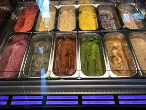 Many options of ice cream at Vege Cafe Lotus in Toyohashi