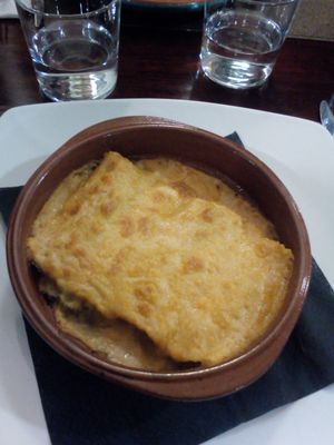 Canelones de champiñon at Shangri-La in Ourense