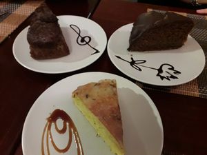 Dos veganas de tres at Shangri-La in Ourense