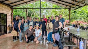 Vegan group tour through Costa Rica at a local homestay at Veggies Abroad in Royal Oak