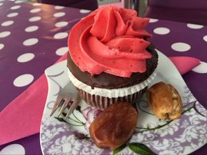 cepcace & dates w/ walnuts at Veel Good in Darmstadt