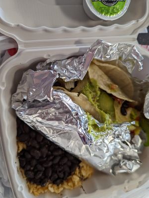 Veggie tacos made vegan at PHX - Sir Veza's Taco Garage - T4 in Phoenix