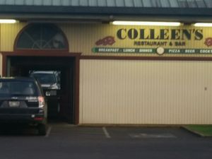 outside at Colleen's at The Cannery in Haiku