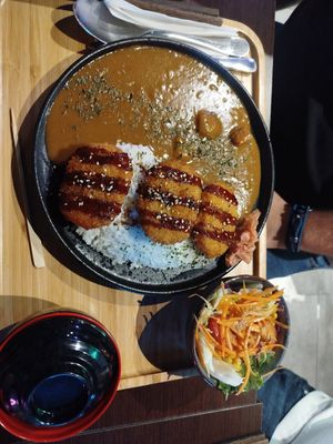 Curry de croquetas, sopa de miso, ensalada... at Buga Ramen Tarragona in Tarragona