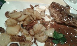 Soyaschnitzel schmeckt wie Schwamm!  at Cafe Central in Flensburg