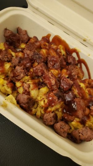 Burger Mac n cheese at Go Vegan in Antioch