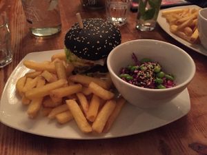 Manson burger with coleslaw and fries at Elle n' Belle in Zurich