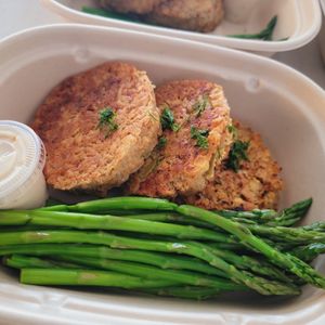 Vegan Crabcakes & Asparagus at Ruby Reds Vegan Ready-to-Eat Meals in Washington