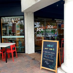 front at JOi Café in Westlake Village