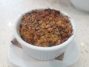 Mac n cheese at JOi Café in Westlake Village