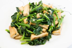 tofu-spinach vegan dish.  at Rawmazing in Bucharest