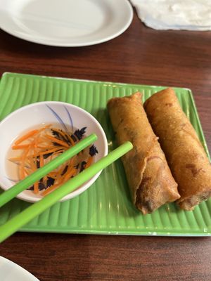 House rolls  at Luong-Loi Restaurant in Wheaton