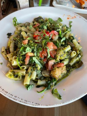 Beyond sausage & Pesto with mushrooms 🍄  at Picazzo's Organic Italian Kitchen in Tempe