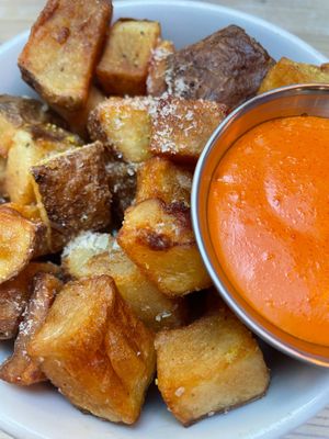 Home fries  at MeeT on Main in Vancouver