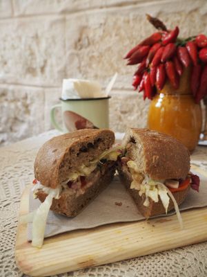 Sandwich hummus at Micro in Cisternino