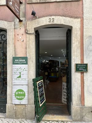Outside   at Sapato Verde in Lisbon