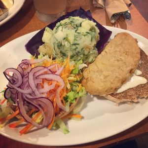 Chicken Run Ranch Burger
Crispy battered Native Chicken, ranch dressing, romaine, carrots and shaved red onions. Served on a whole wheat bun. at Native Foods - Conn Ave in Washington