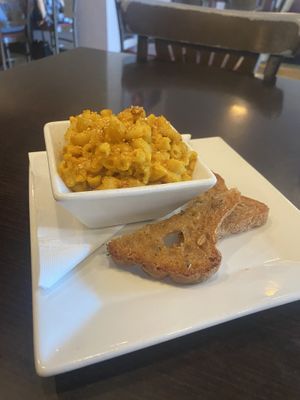 Mac n cheese  at Viva in Tacoma