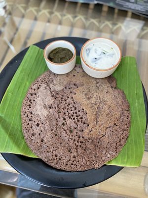 Dosa with delicious chutneys 😋   at Kaani Nilam - Auroville in Viluppuram