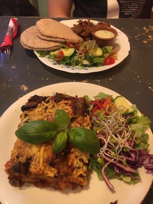 Vegan shoarma en lasagne at Soepp in Alkmaar