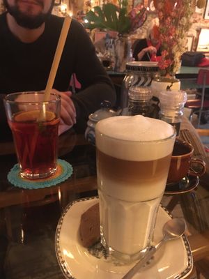 Vegan latte and homemade ice tea  at Soepp in Alkmaar
