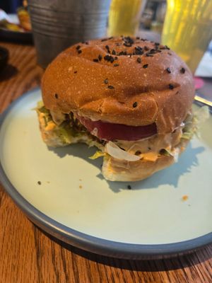 La hamburguesa de judías at Slow Boat DSK Taproom in Beijing