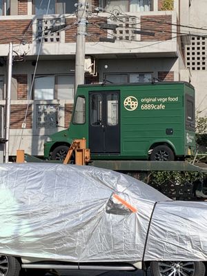 Cutest delivery truck 🛻   at 6889cafe in Tokyo