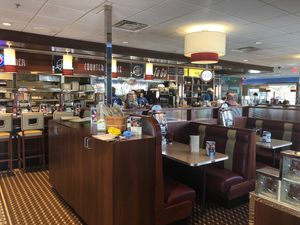 Dinning room  at Silver Diner in Waldorf