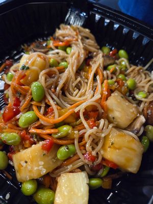 Pineapple stir fry at BWI - Silver Diner - CB in Baltimore