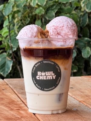 Latte afogatto   at Bowlchemy in Playa Del Carmen
