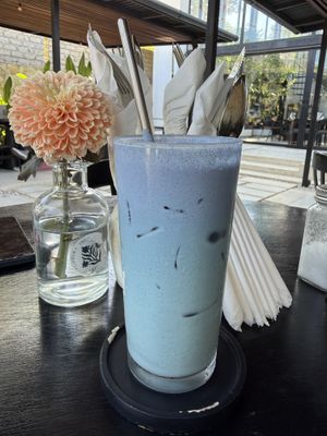 Blue matcha Smurf   at OZ restaurant in Kuta
