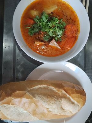 La gu chay thơm ngon.. Kính mời quý khách Delicious vegetarian dishes... We invite you to try them. at An Tinh Vegan Food  in Ho Chi Minh City